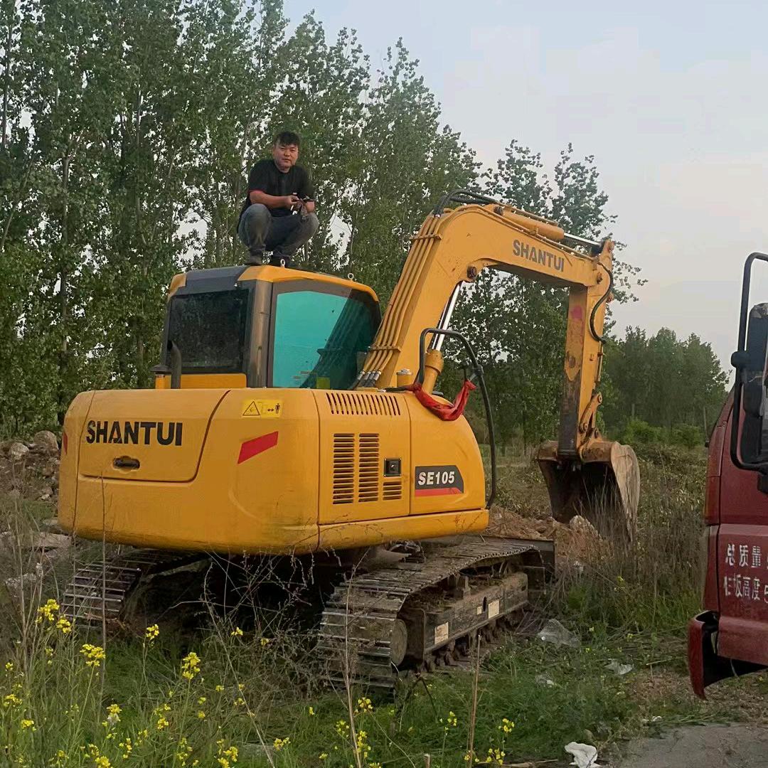 挖机出租！高义楠
