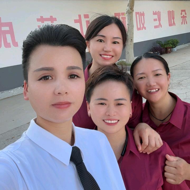 凤凰姐青少年素质教育💖小样老师
