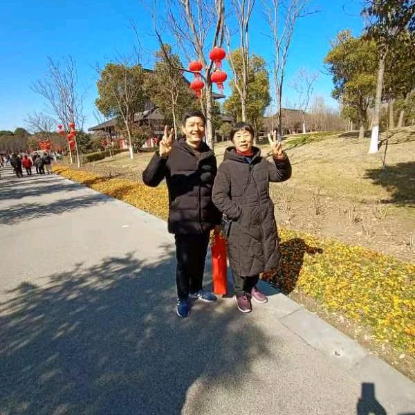 51年一对玉兔
