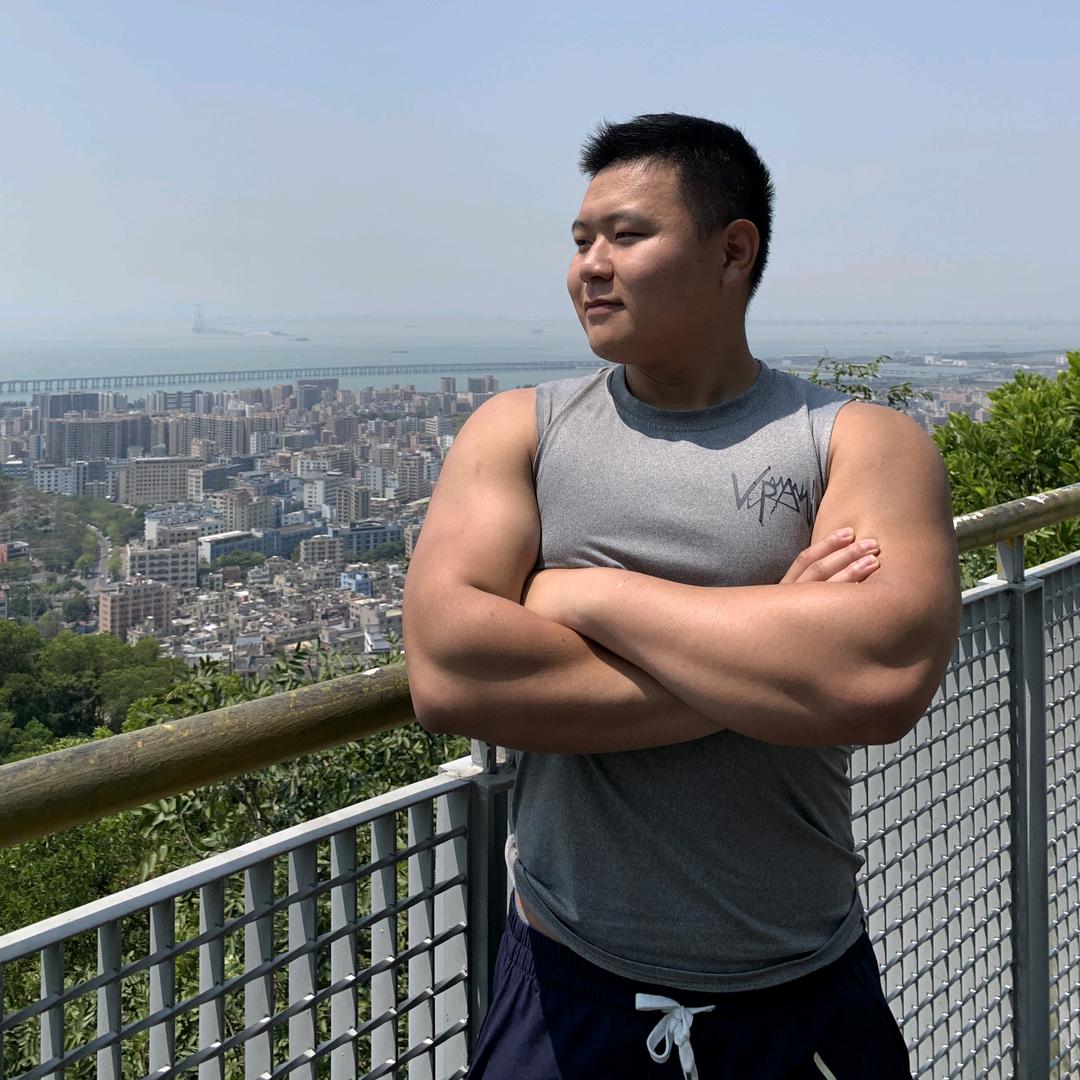 筋骨研修者