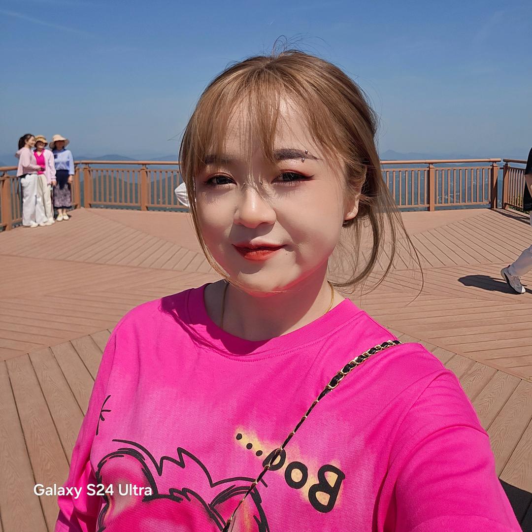 王娜🇱🇦❤️🇨🇳