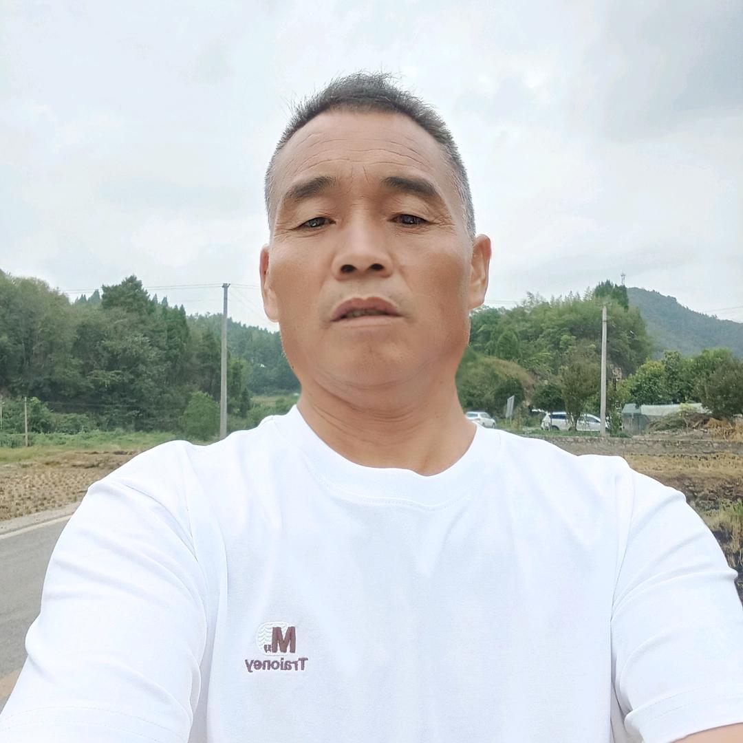 遵义周德昌路过