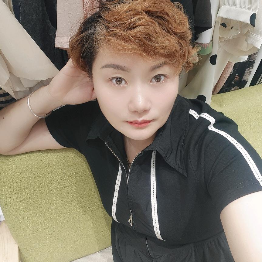 我姓李  却离不开孤独的你