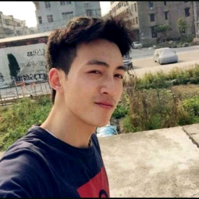 《四老香烟店小号》