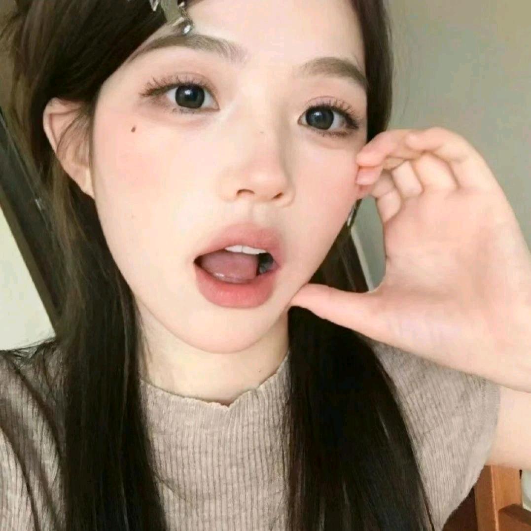 曼佳轻奢女装潮流