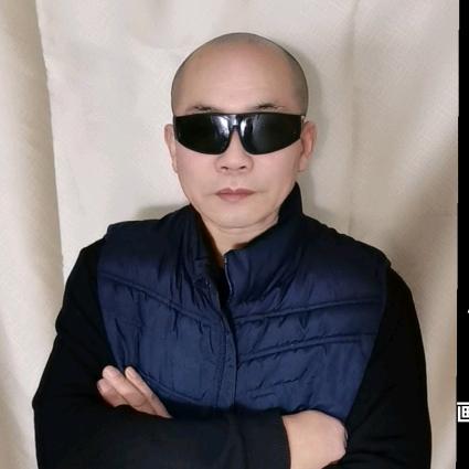 坚强哥