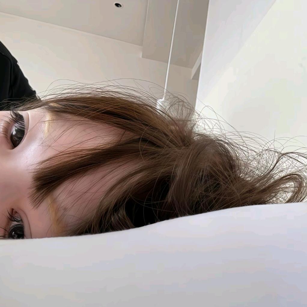 我也不太了解她