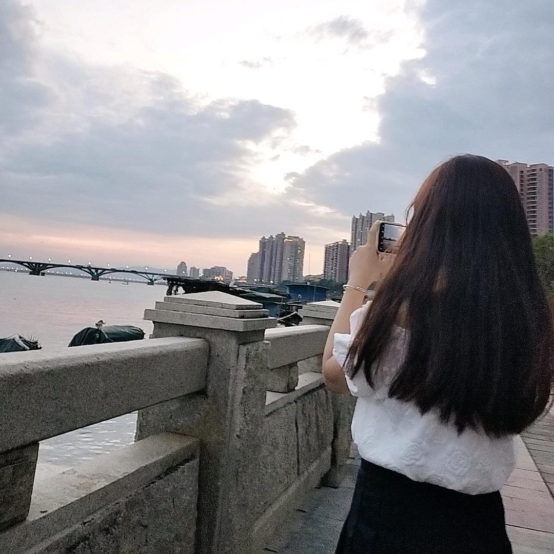 我是婷婷🕊꧔ꦿ᭄💞