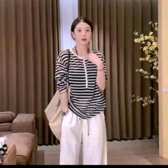月月不吃鱼高级感女装