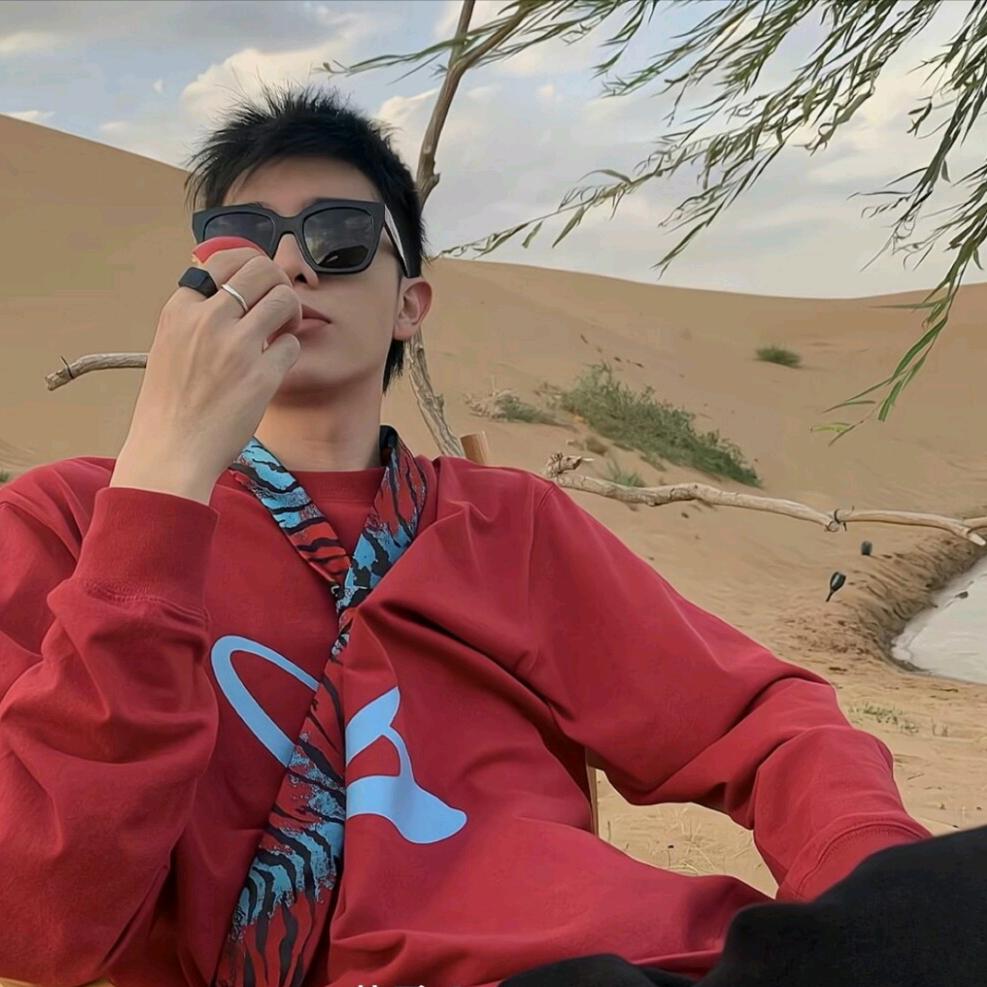 𝙞𝙪𝙠𝙤𝙞𝟳𝟳 ㅤ