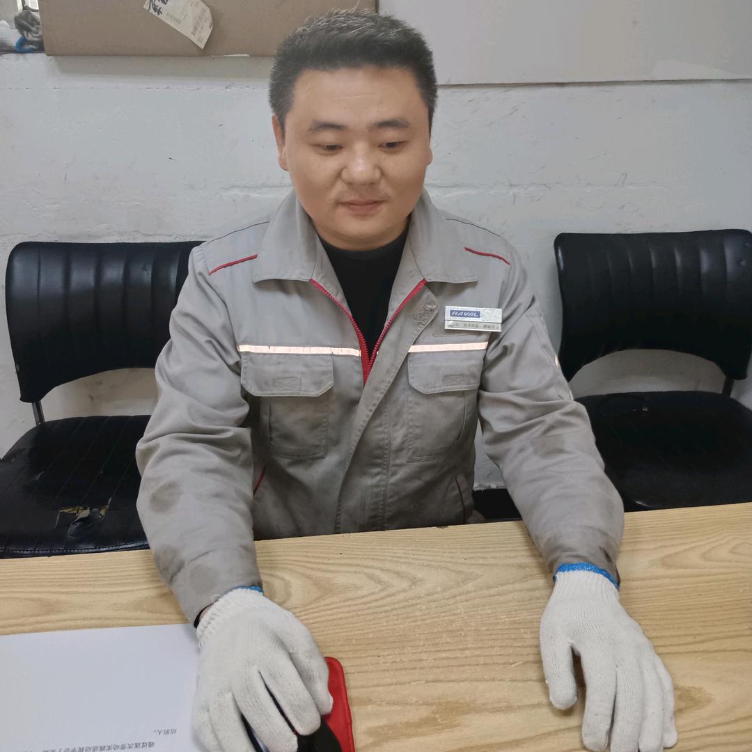 汽车维修谭师傅