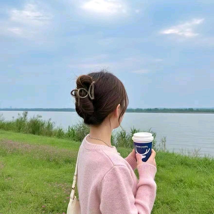 慧慧轻奢穿搭
