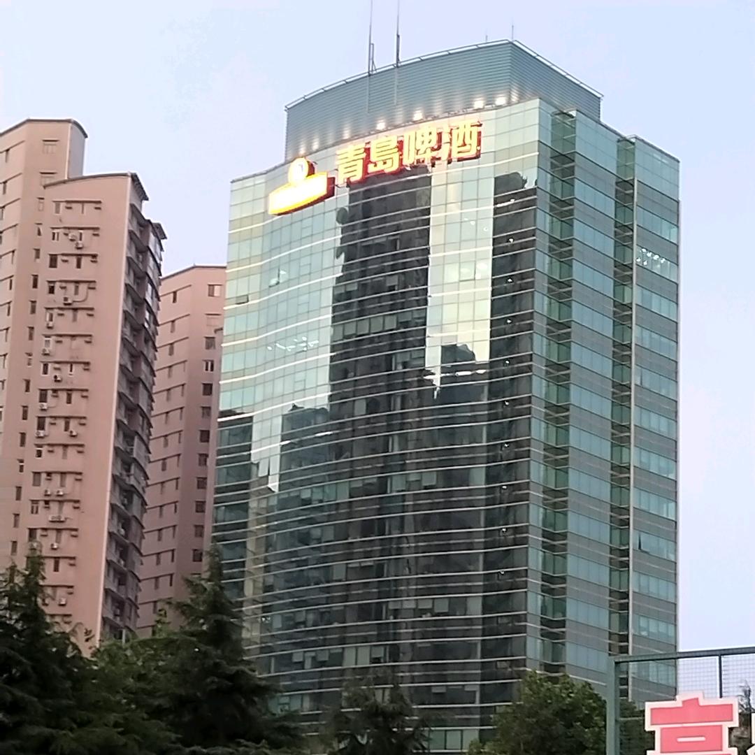 五月牙缝大呀头像