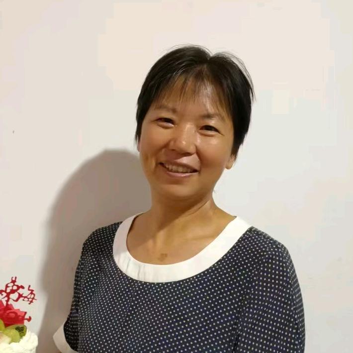 周四