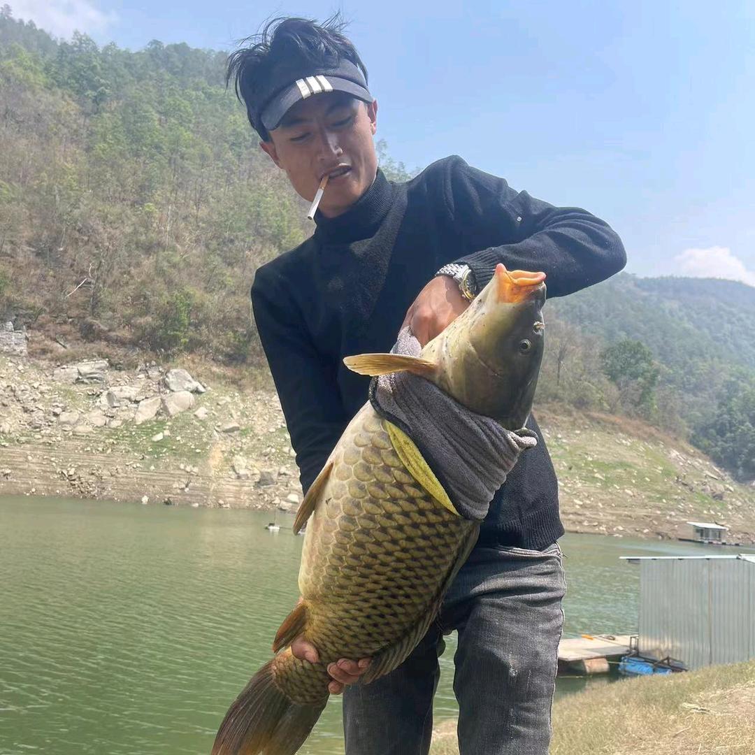 独钓行者🎣🎣（马庄野钓草鲤非渔具）