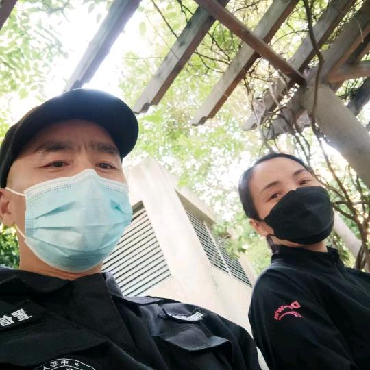 十月牛（红红）