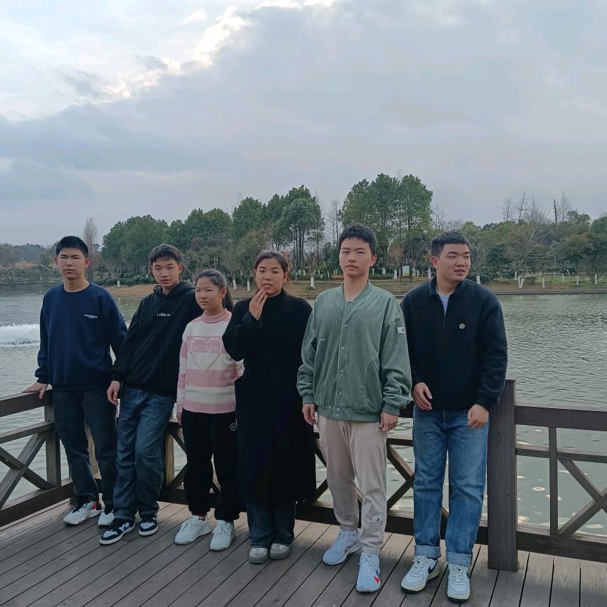 阿龙哥