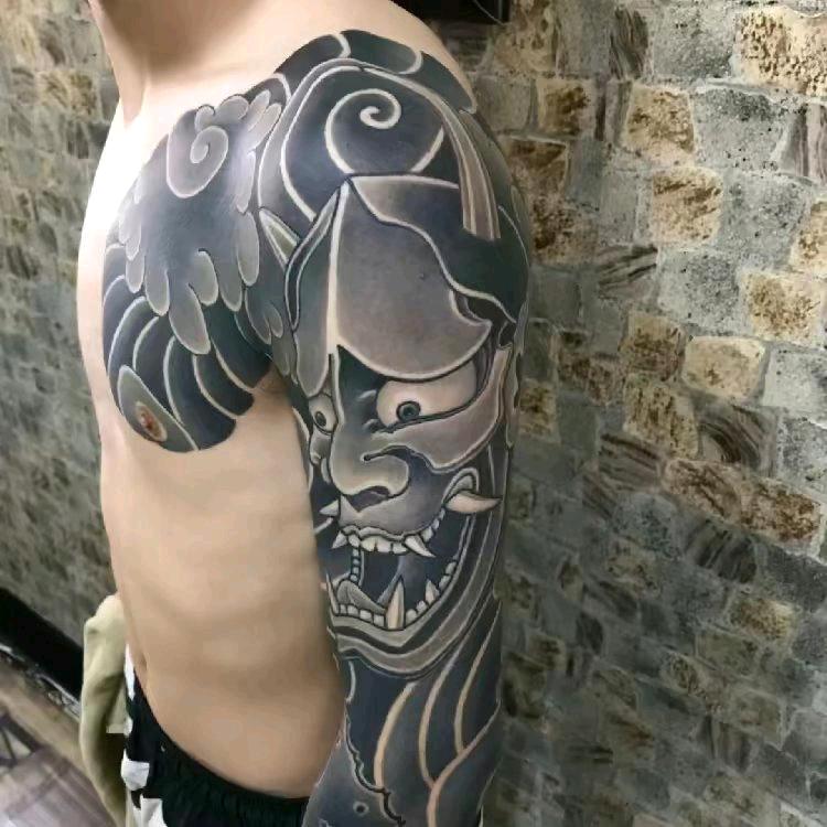 广州专业纹身👺5⃣折优惠中