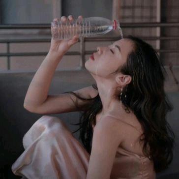 莪姓郑、却镇不住尼