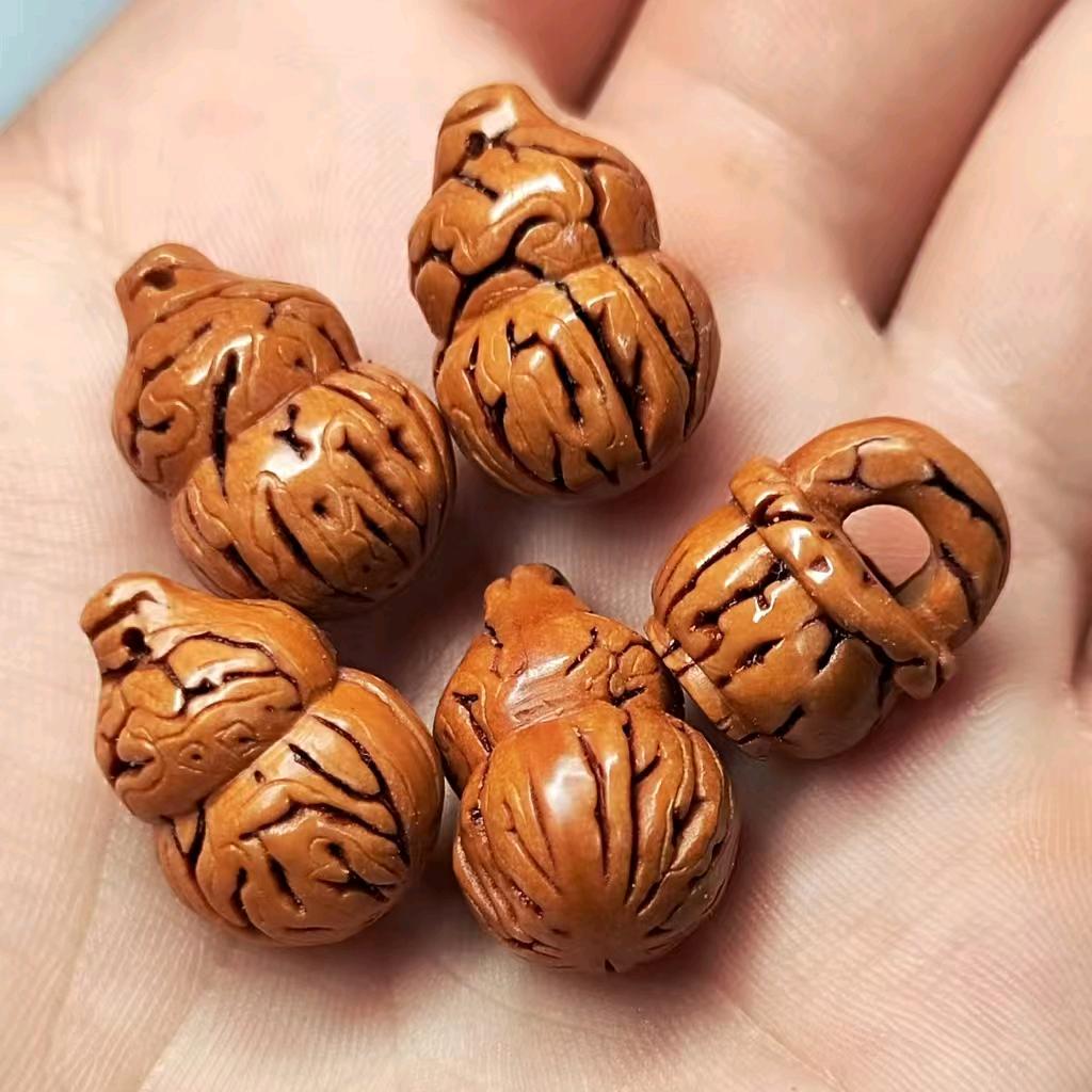吉祥桃核葫芦