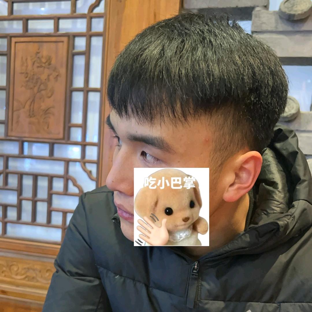 张某