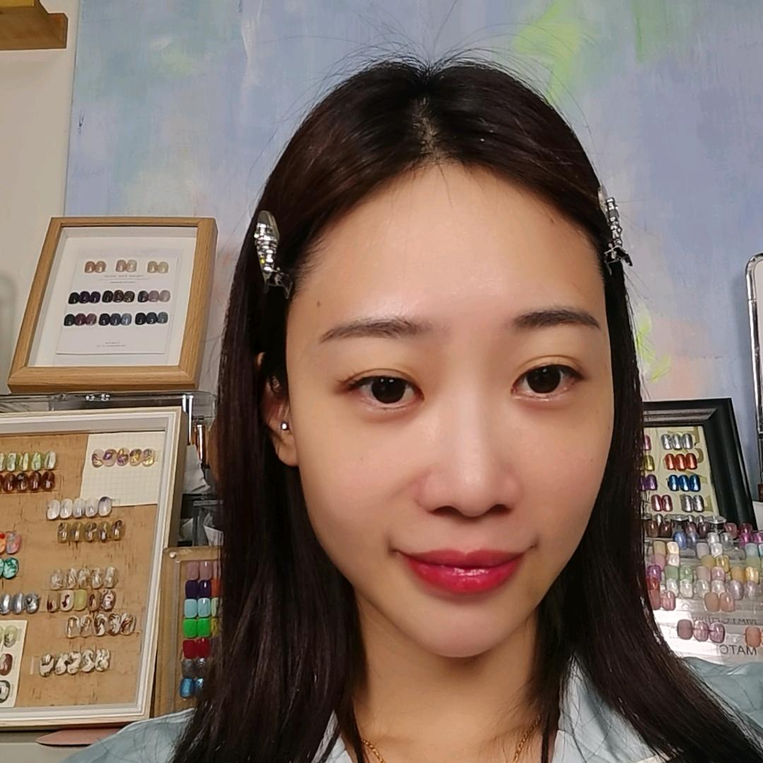 rachel学化妆