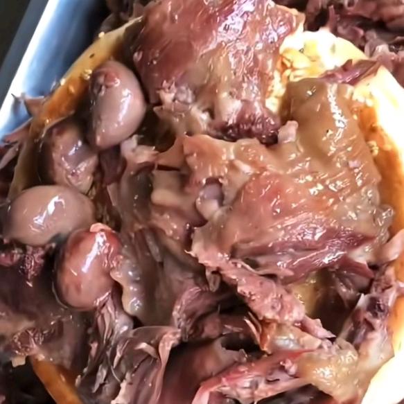 地摊手撕肉