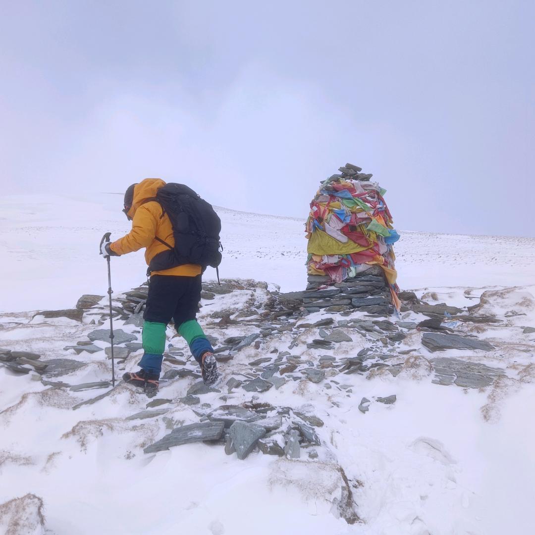 @是闪电啊⚡️（线条灯安装）