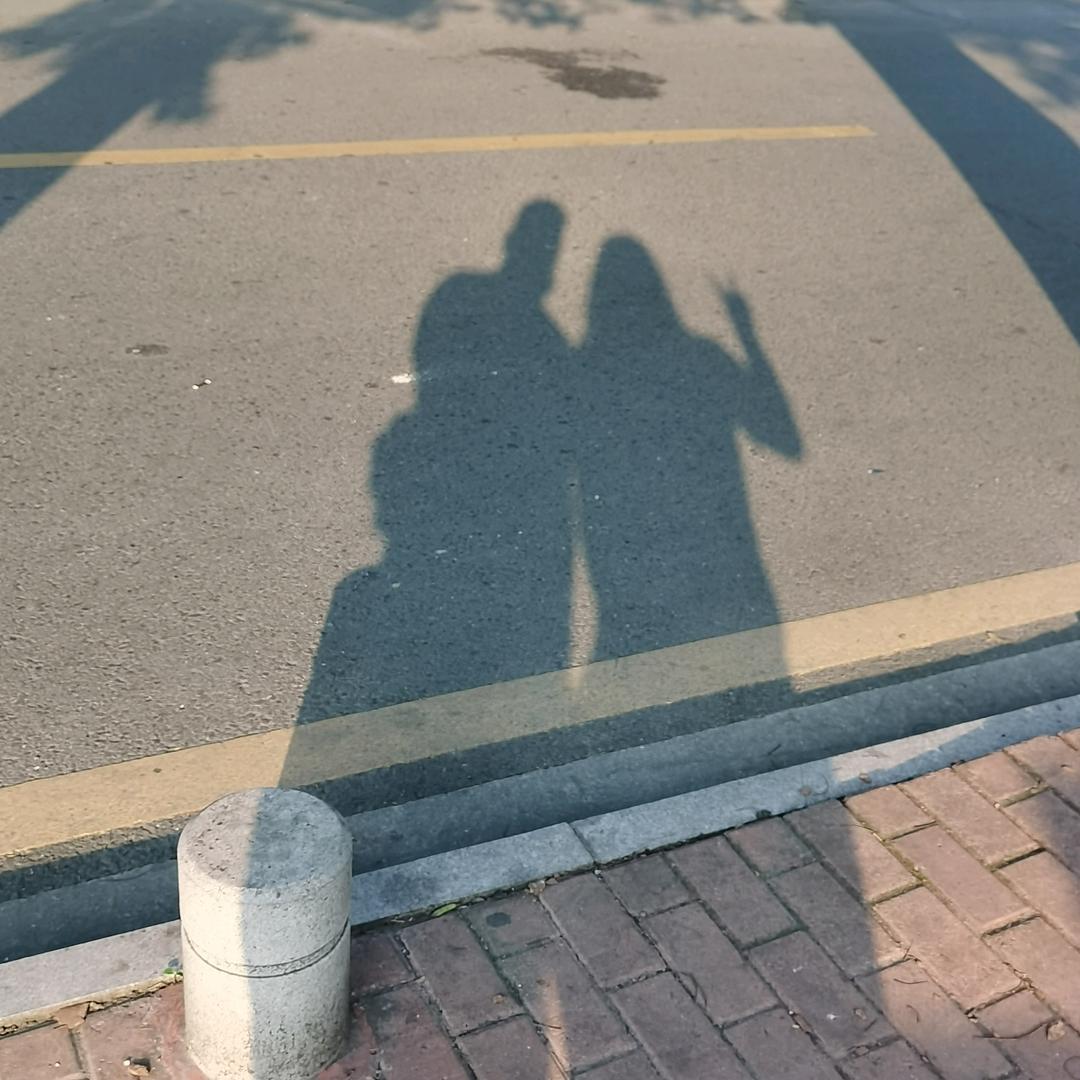荣仔。