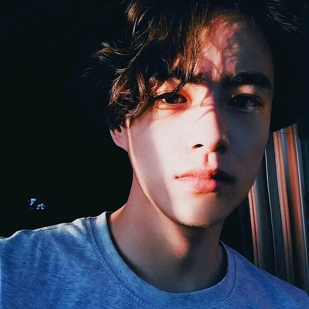 十里八村的俊后生