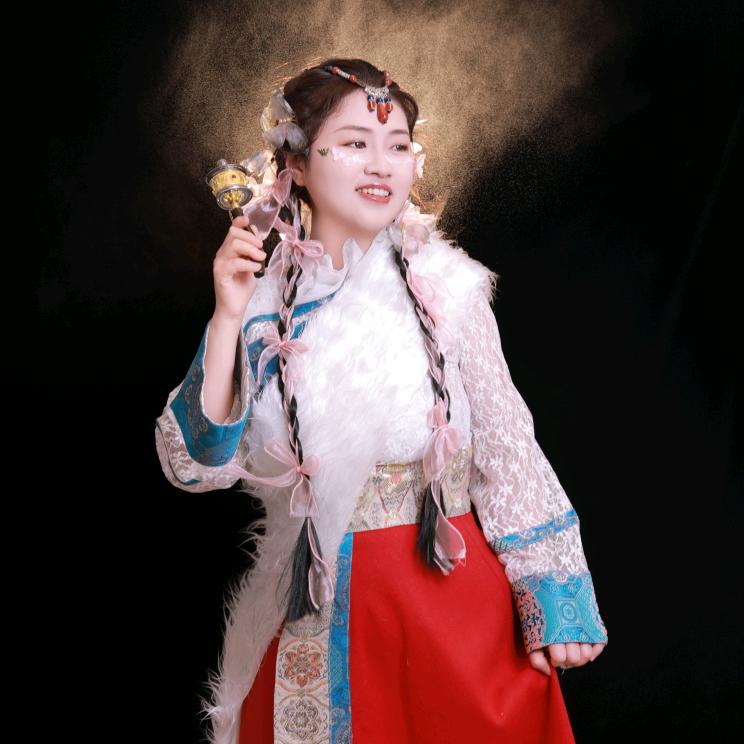 德云女孩👧🏻静儿头像