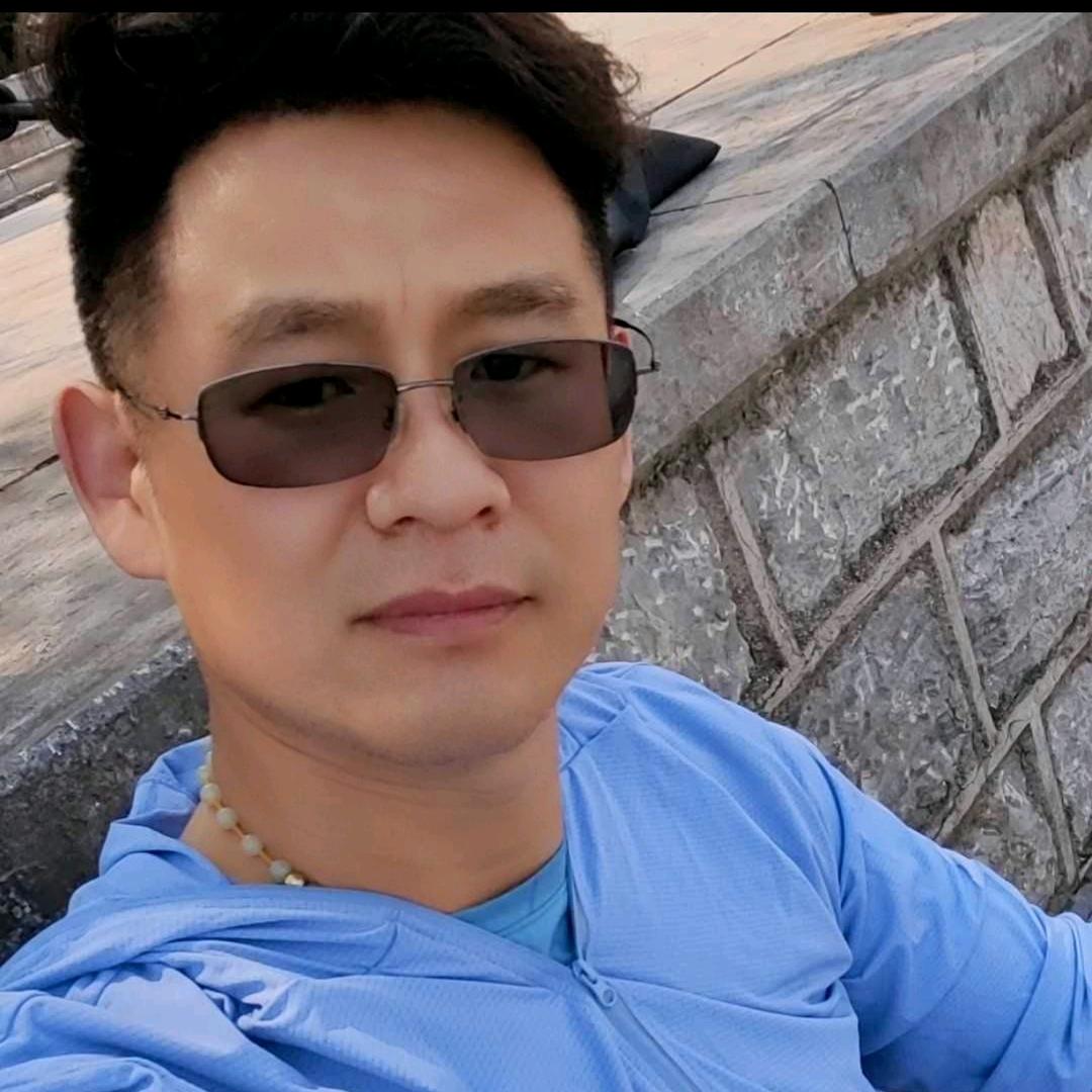 欧特圆柱模板防撞墙模板厂家