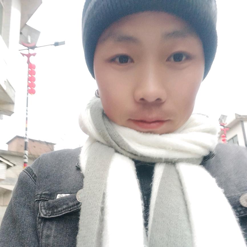 山哥，小王子。周