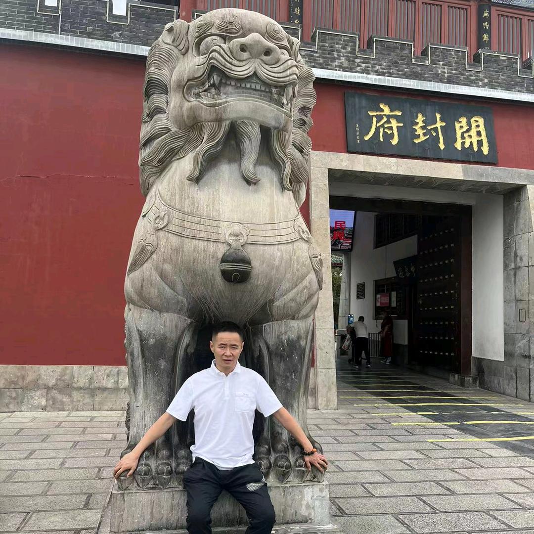 张、小五