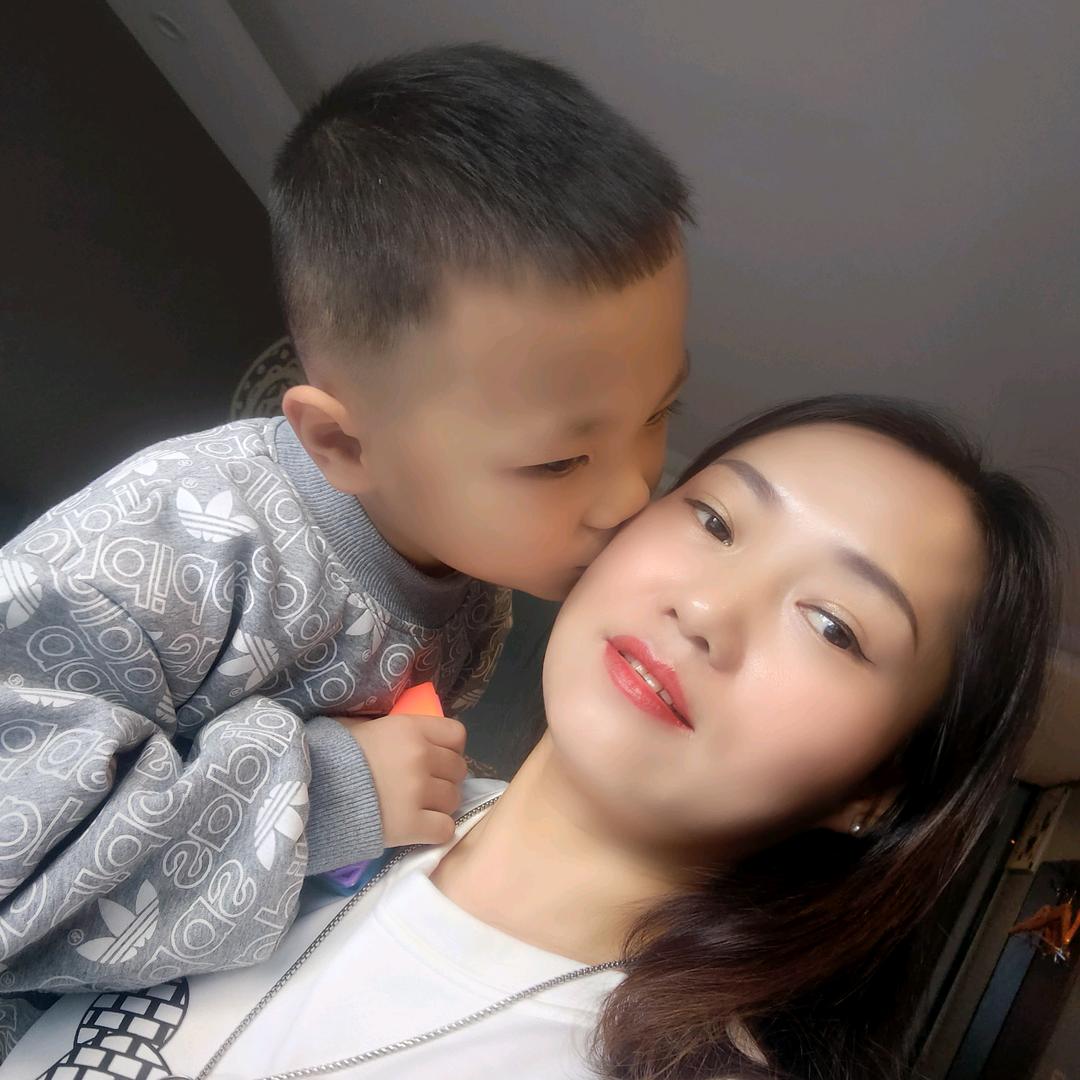 金和食府老板娘