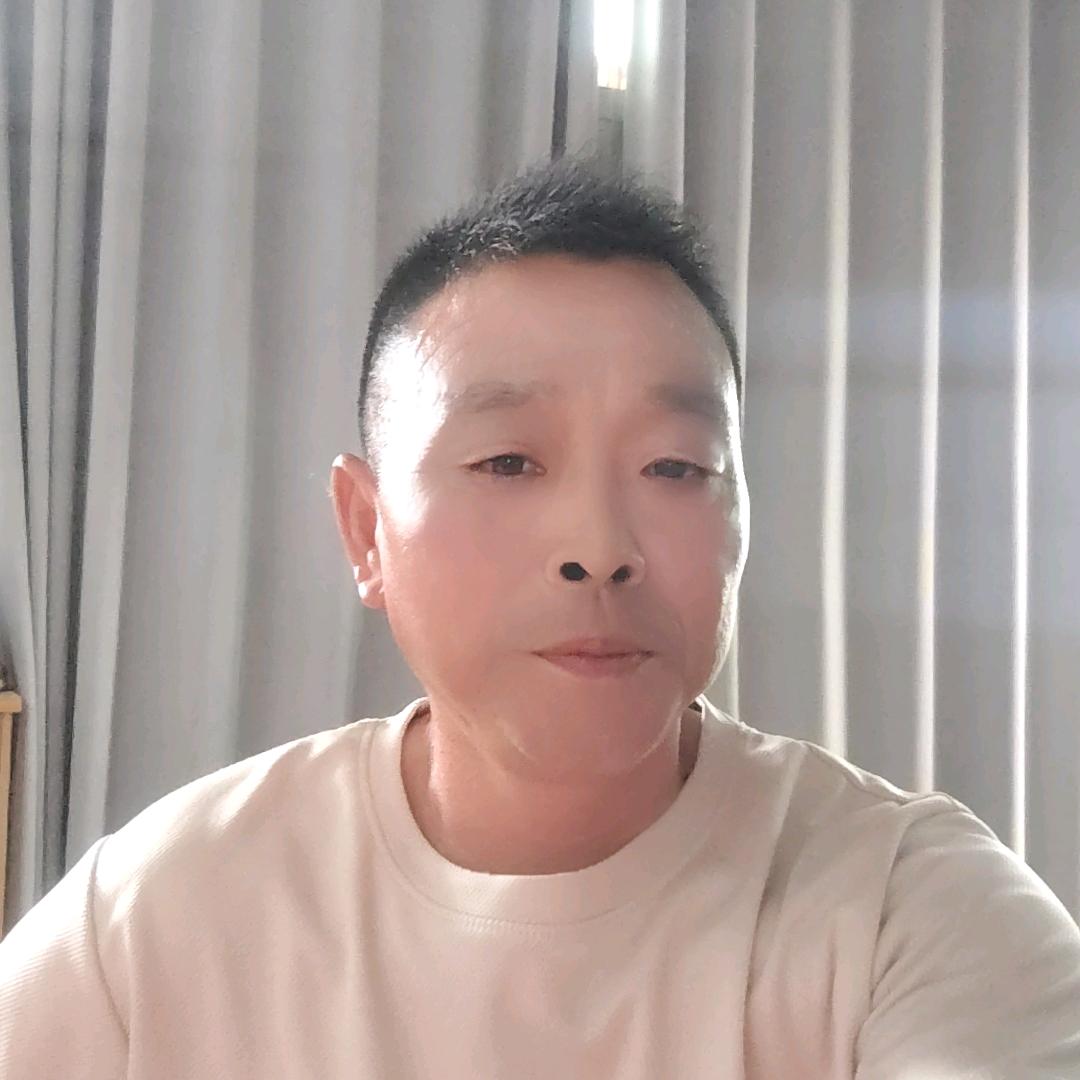 王明