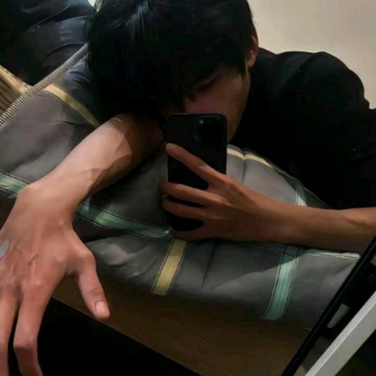 辉