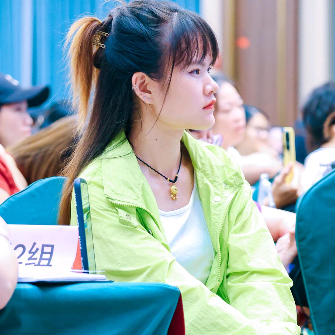 诗诗