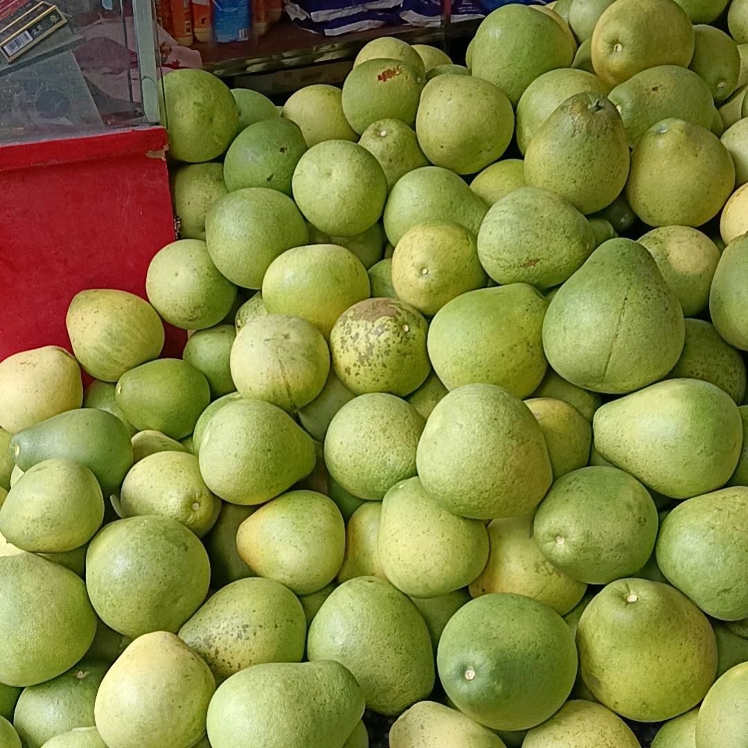 万山区滕树胜水果店