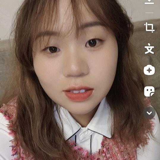 卖卤菜的小姐姐