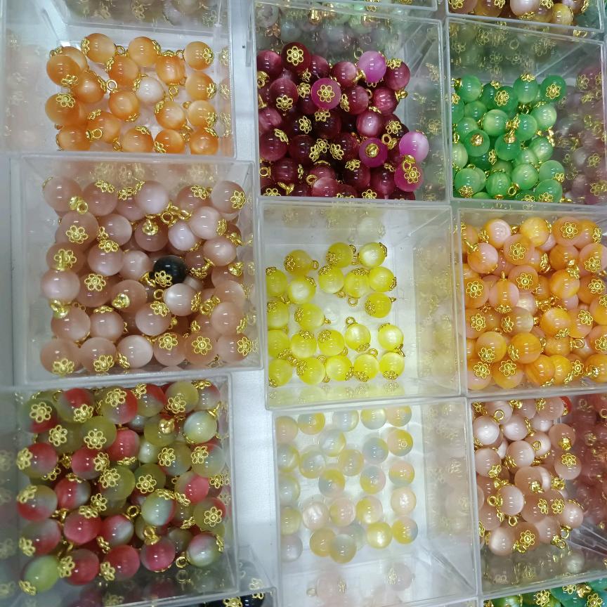 国风  旗袍 珠子