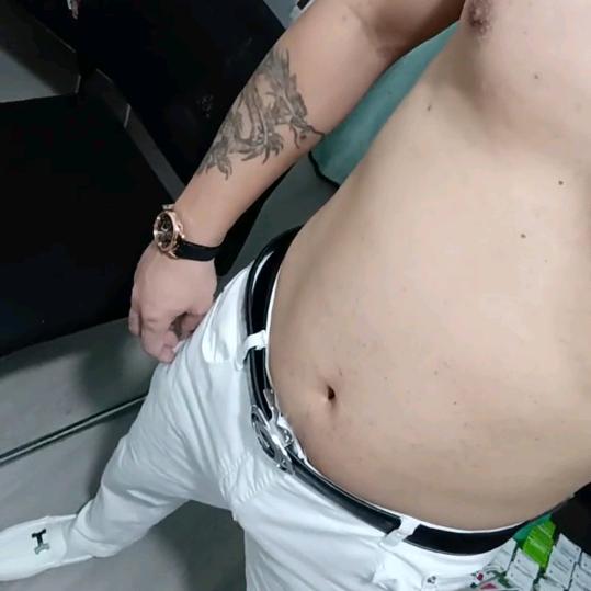 当花瓣离开花朵,暗香残留