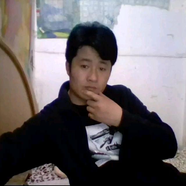 我有一个小酒窝