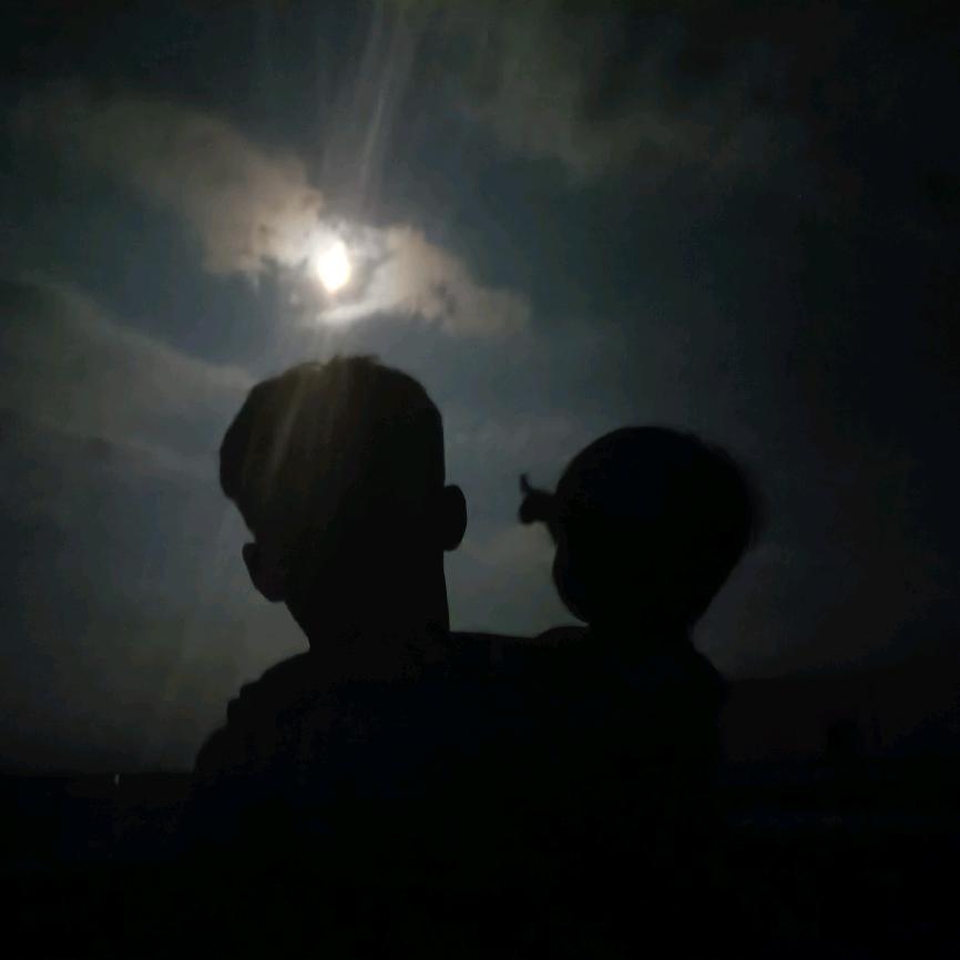 变了妆、守草！