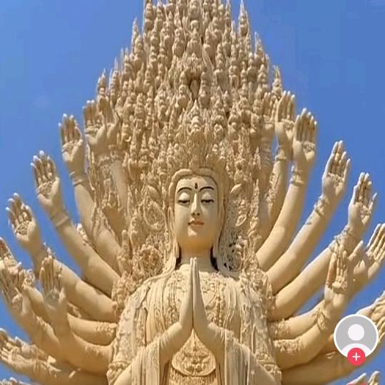 开心快乐的单身女人