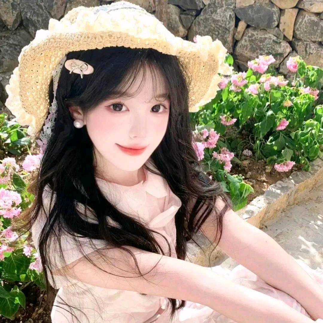 宝宝肚肚打雷了