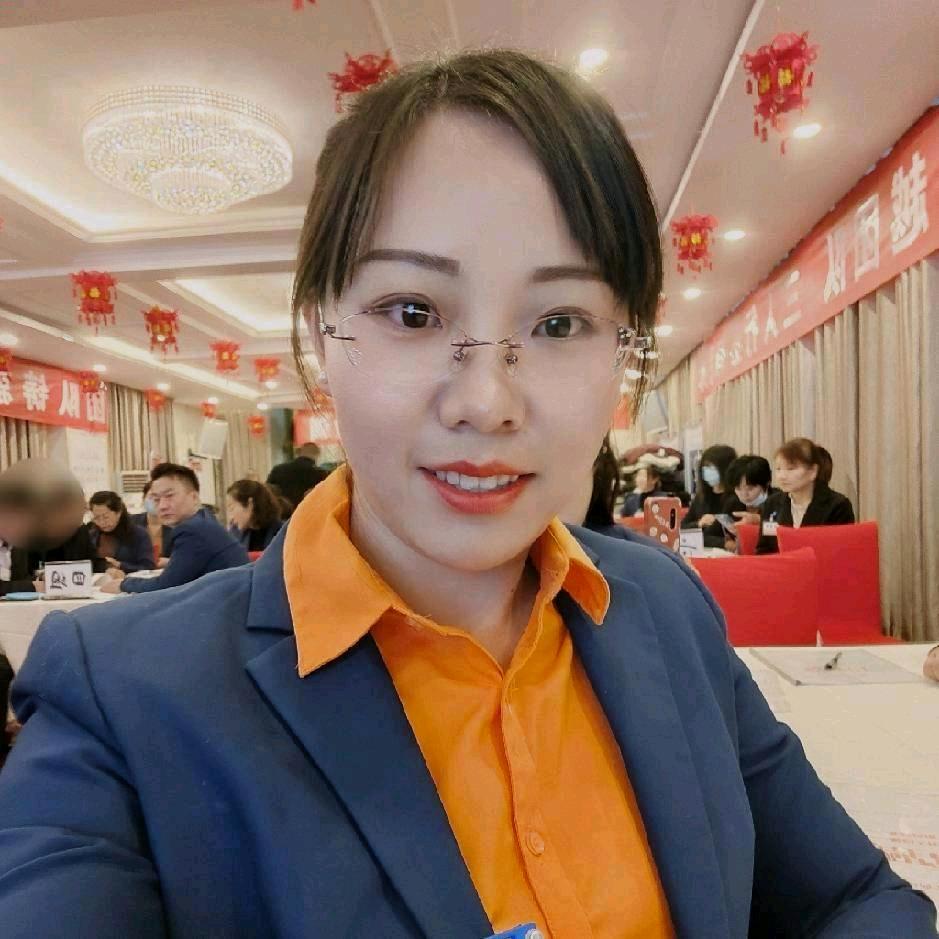 房产经纪人张娟娟