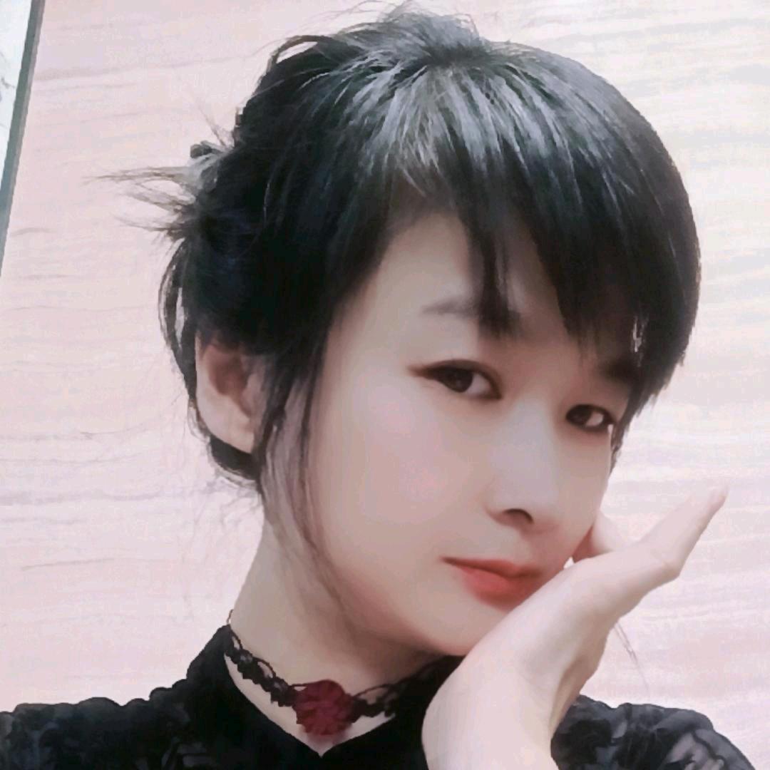芽妈妈和鱼妞妞