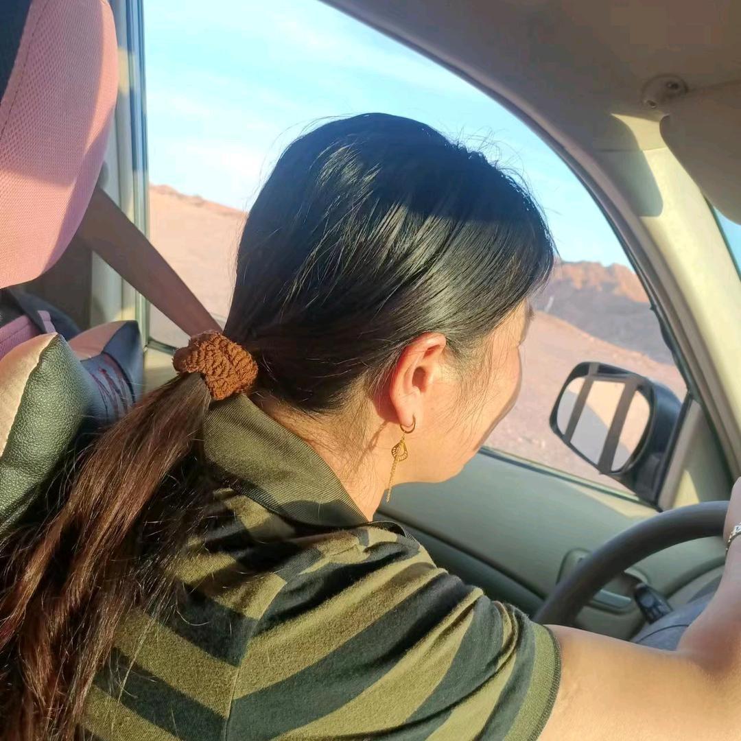 吊儿郎当，蔡姐