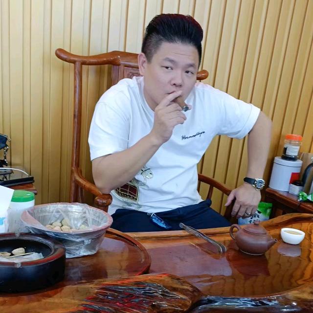 煜辉名表黄金汽车托管